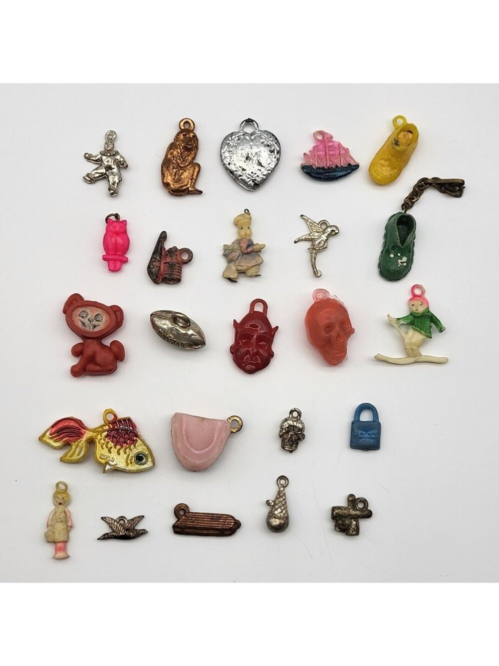 Vintage Gumball Cracker Jack Charm Prize Lot Vending novelty toys miniatures